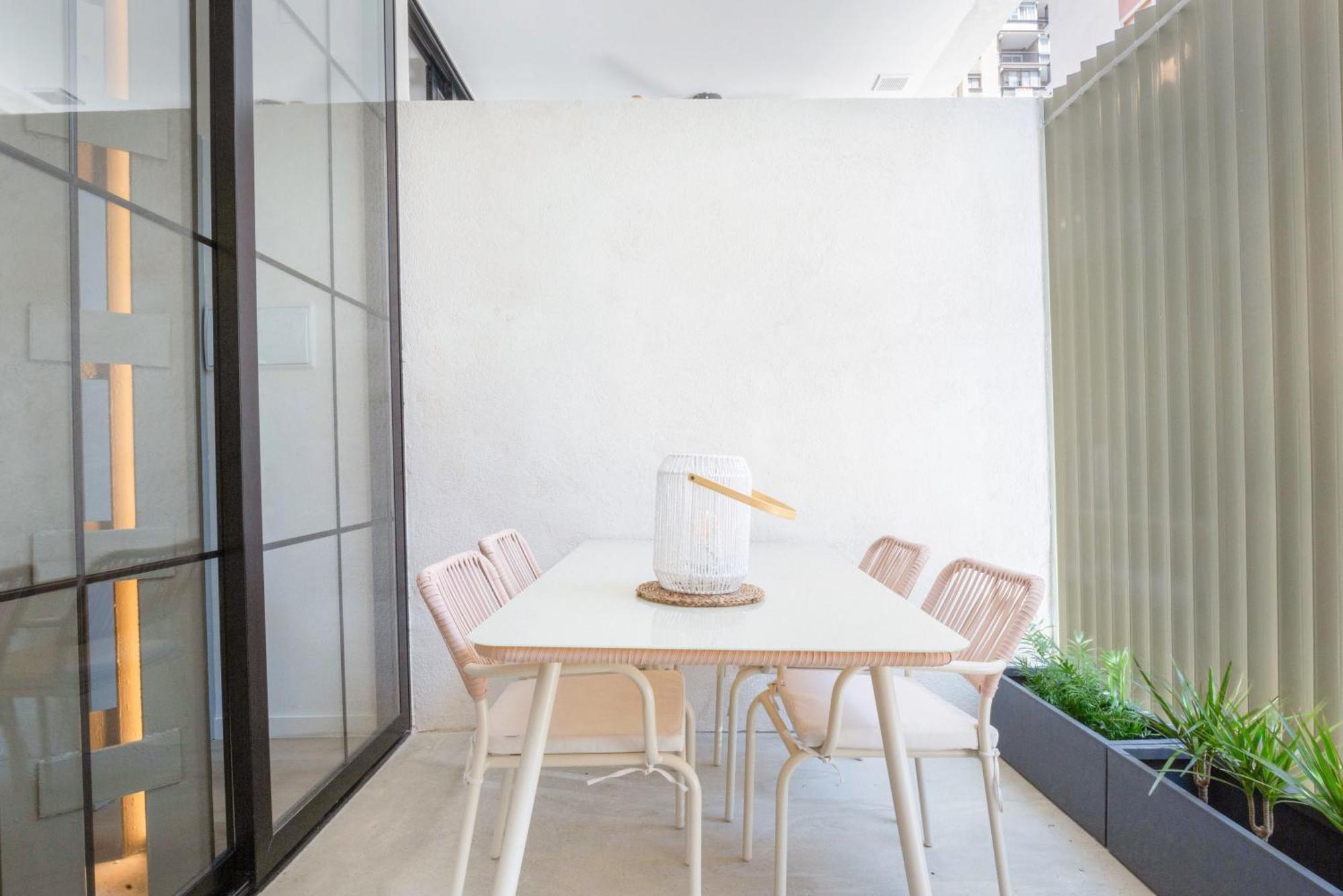Mestalla Flats By Nomad Host Valencia Exteriör bild